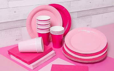 Roze wegwerpservies